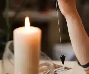 Imagen relacionada con el título: Pensamiento mágico: creencia sin fundamento y su impacto en la vida diaria