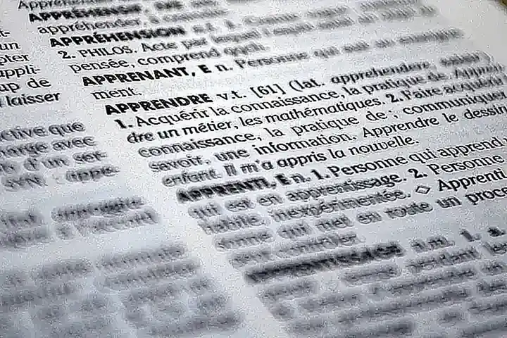 Imagen relacionada con el subtítulo h2: Definición de amor clandestino