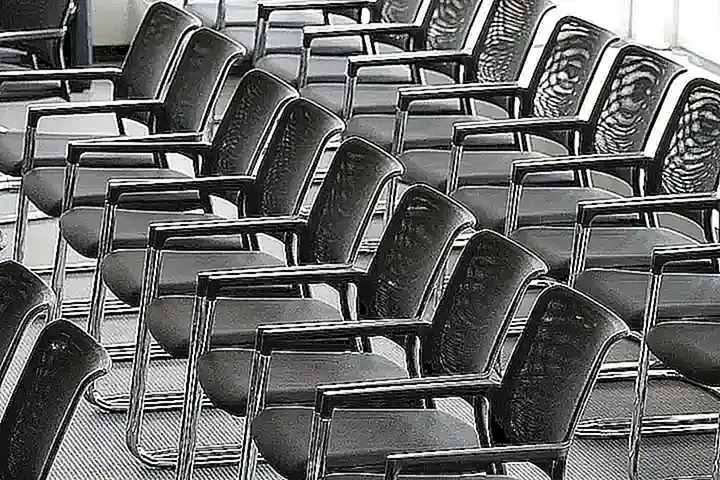 Imagen relacionada con el subtítulo h2: Definición de conferencia