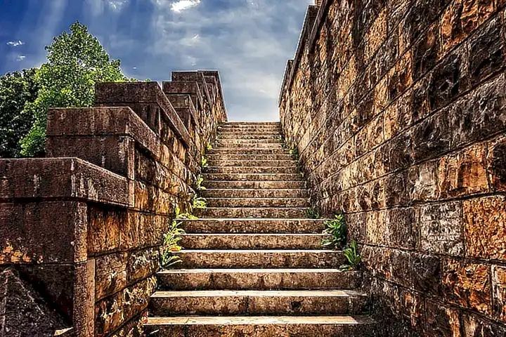 El significado simbólico de soñar con escaleras