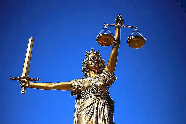 Imagen relacionada con el subtítulo h2: Importancia en sociología y derecho