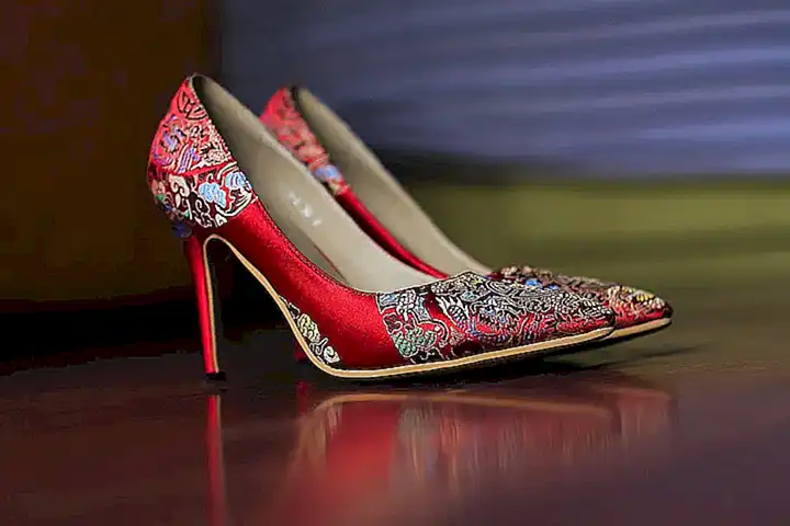 La naturaleza del soñar zapatos rojos